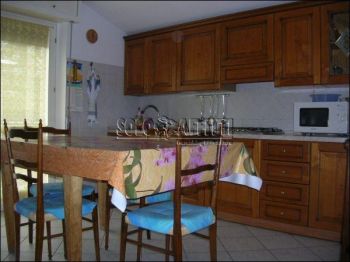 Casa arredata con balcone San bartolomeo