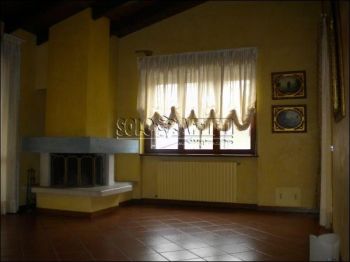 Villa arredata con garage Botticino