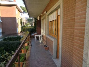 Bilocale arredato con balcone Marino - Altre fotografie