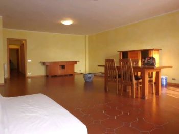 Casa arredata con balcone Centro - Altre fotografie
