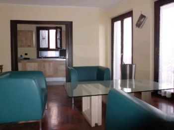 Casa arredata con balcone Centro - Altre fotografie