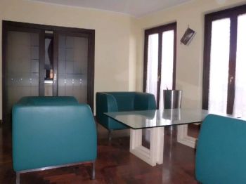 Casa arredata con balcone Centro - Altre fotografie