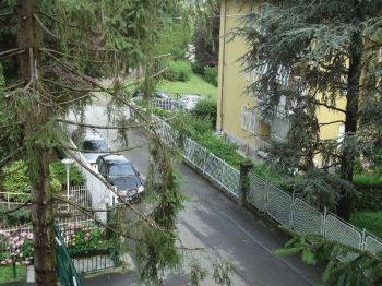 Appartamento con balcone e garage Precollina - Altre fotografie