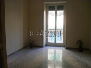 Casa con balcone C.so italia
