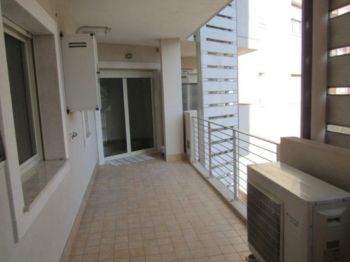 Trilocale con aria condizionata e balcone - Altre fotografie