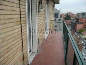 Appartamento arredato con balcone Chiesa rossa, cermenate, ripamonti