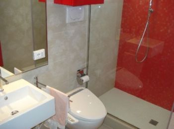 Attico arredato con terrazzo Costa saragozza