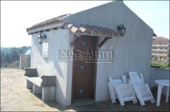 Villa arredata con balcone Acireale