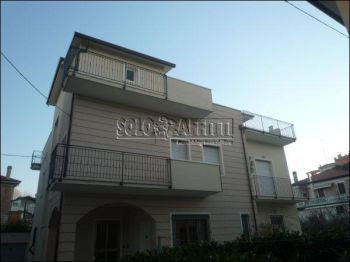 Casa nuova costruzione con balcone Zonatripoli
