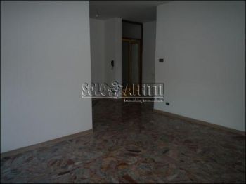 Casa nuova costruzione con balcone Zonatripoli