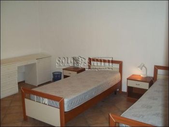 Casa arredata con balcone V.le libert�