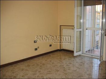 Trilocale con terrazzo e balcone S. pasquale