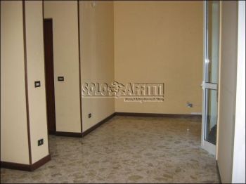 Trilocale con terrazzo e balcone S. pasquale