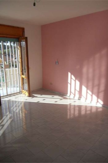 Casa con posto auto e balcone Quarto