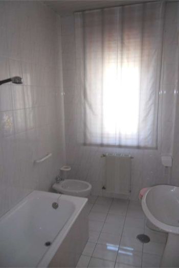 Casa con posto auto e balcone Quarto