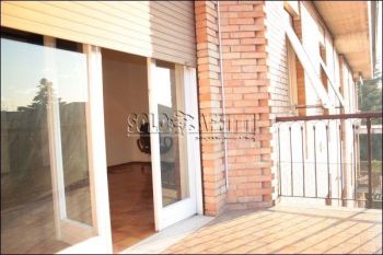 Appartamento con balcone e garage Rezzato