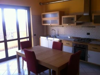 Appartamento arredato con terrazzo Senago