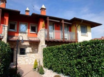 Casa arredata con balcone Curno - Altre fotografie