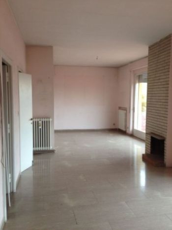 Trilocale con balcone e garage Appio latino, appia nuova, appio pignatelli, capannelle - Altre fotografie