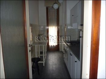 Appartamento con balcone e posto auto