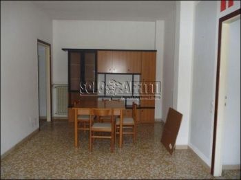 Appartamento con balcone e posto auto