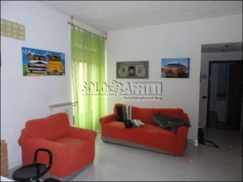 Appartamento arredato con balcone Sant'adele