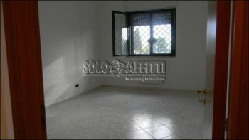 Appartamento con balcone e posto auto