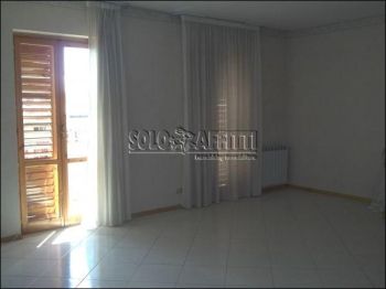 Trilocale arredato con balcone Mascalucia