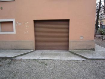 Appartamento con posto auto Via giardini