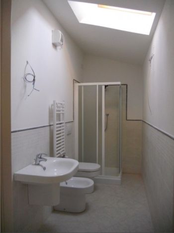 Trilocale con terrazzo e aria condizionata