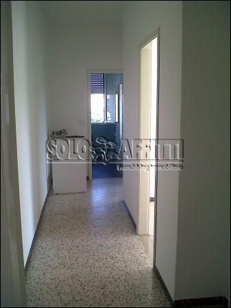 Appartamento con garage e balcone F.lli rosselli