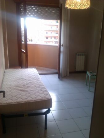 Appartamento arredato con balcone Pomezia