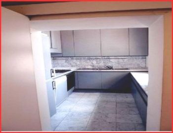 Casa con terrazzo e aria condizionata