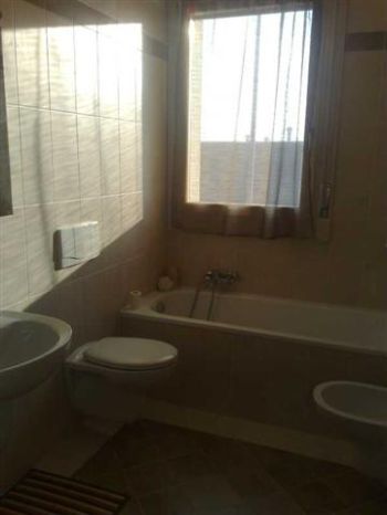 Trilocale con posto auto e terrazzo
