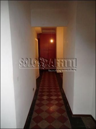 Appartamento da ristrutturare con balcone