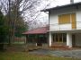 Villa con giardino e posto auto Leggiuno