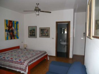 Monolocale arredato San faustino