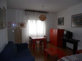 Monolocale arredato San faustino