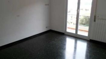 Appartamento con balcone Varazze