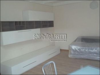 Casa arredata con balcone V.le xx settembre
