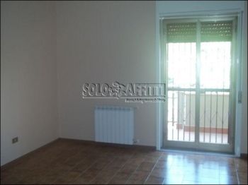 Villa a schiera con garage e balcone