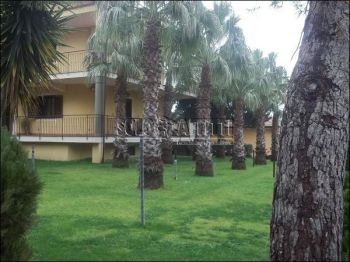 Mansarda con posto auto e terrazzo Belpasso