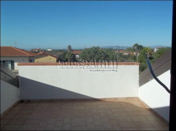 Mansarda con posto auto e terrazzo Belpasso