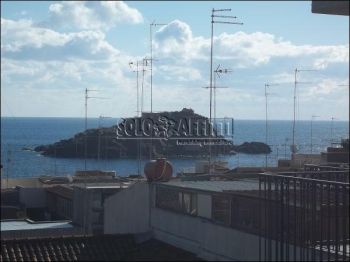 Appartamento con posto auto Acitrezza