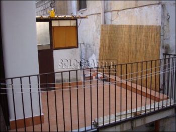 Appartamento con balcone e terrazzo