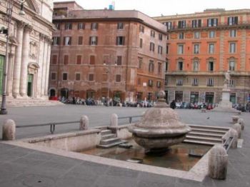 Casa arredata con balcone Centro storico - Altre fotografie