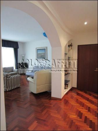 Appartamento arredato con balcone Napoli