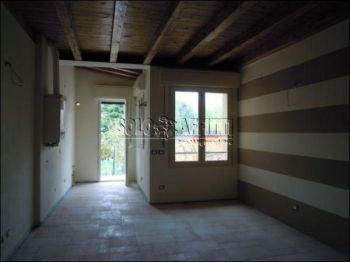 Appartamento arredato con balcone Borgo trento