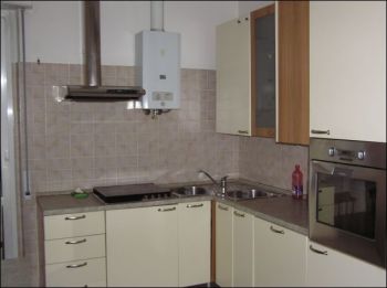 Appartamento arredato con garage Zona citterio