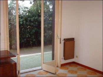 Casa arredata con balcone Acitrezza